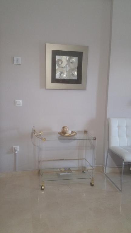 Apartamento Eduardo Dato Sevilla Exterior foto